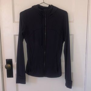 ✨navy lululemon define hooded (nulu fabric) ✨